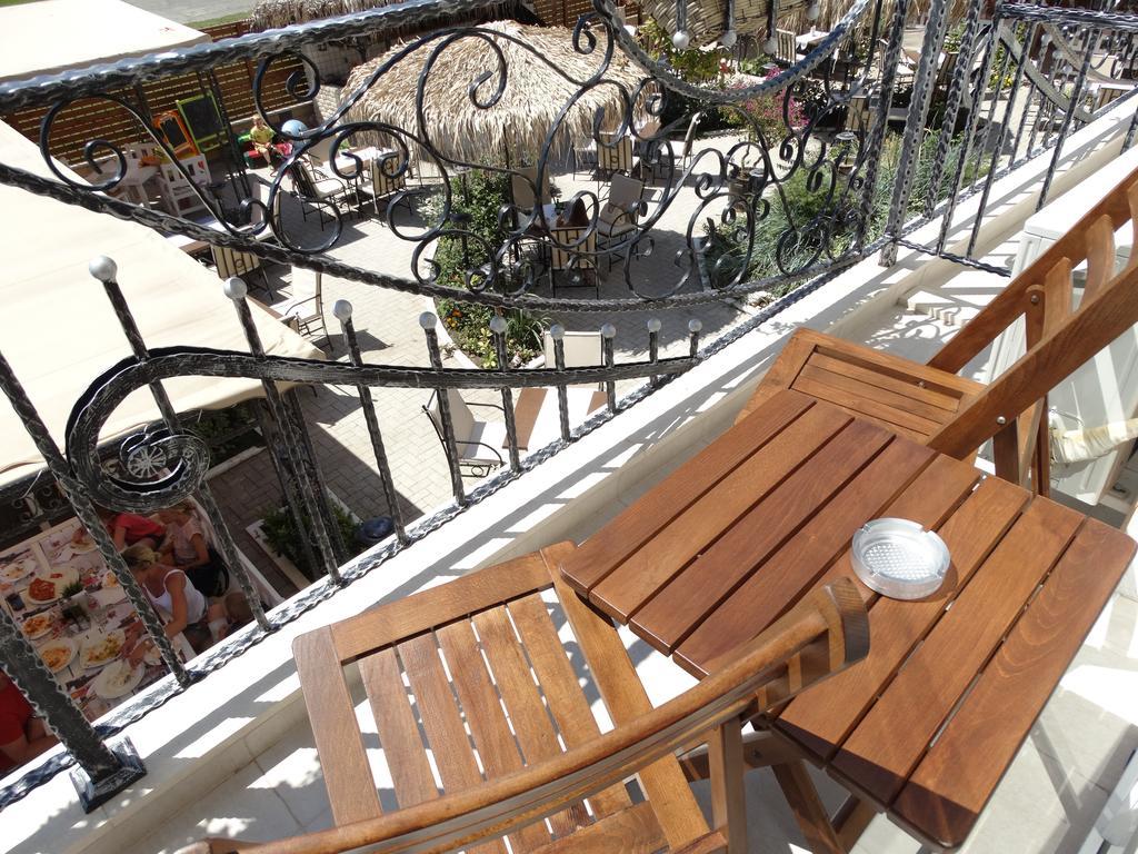 The Step Family Hotel ساني بيتش الغرفة الصورة