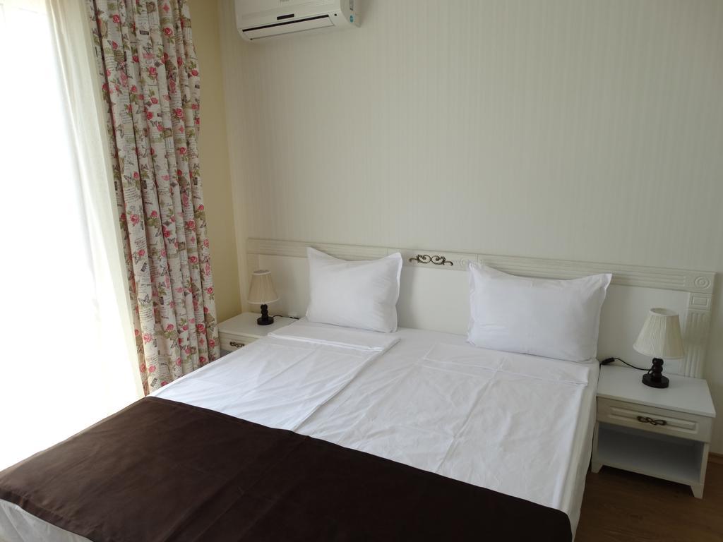 The Step Family Hotel ساني بيتش الغرفة الصورة